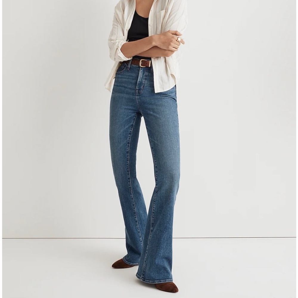 Madewell Petite Skinny Flare Jeans in Calvino Wash: Crease Edition